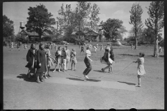 4067_Schoolchildren  skipping