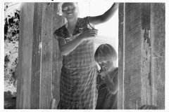 0009_wife and child , sharecropper