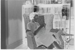 0938_unknown female , unknown interior
