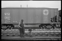 4202_ Railroad yardman  Elkins