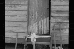 0073_Small child at Wolf Creek Farm