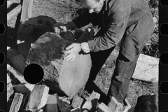 0119_Chopping wood for the schoolteacher, Shenandoah