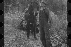 0138_ Man from Nicholson Hollow with  horse, Shenandoah National Park, Virginia