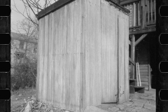 0191_ Privy at rear of House in Martin Street, Hamilton County