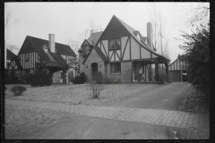 0199_Houses in Mariemont, Ohio