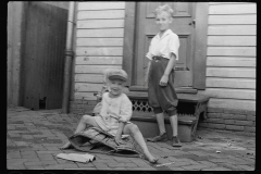 0304_Poor children playing , Georgetown, Washington, D.C.