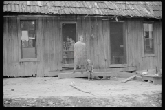 0428_Family of prospective resettlement  client, Brown County, Indiana