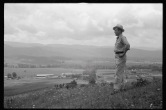 0544_Viewing the Tygart Valley from a vantage point