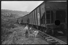 0719_By the tracks , Pursglove , West Virginia