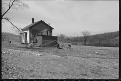 0854_Isolated homestead ,occupied , unknown location