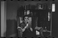 0937_unknown female , unknown interior