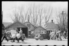 0959_Street parade with band , unknown occasion and location