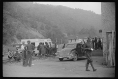 1000_Payday for miners, probably Caples , West Virginia