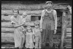 1016_Sharecropper and family , Boone County , Arkansas