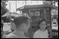 1060__Amusements at the county fair