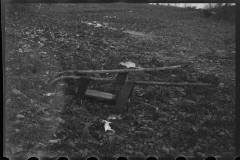 1182_discarded wheelbarrow or handcart , unknown location