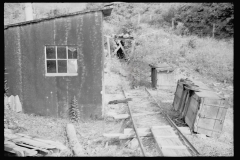 1239_Possible redundant mine , track and wheeled vehicles , unknown location .