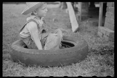 01557_Farm  boy, Irwinville Farms Georgia