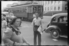 1686_Newspaper seller ,with tram , Washington D.C.