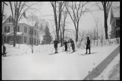 1754_Children having fun in the snow , unknown location