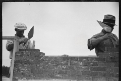 2251_Laying cinder blocks, Greenbelt construction, Maryland