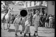 2309_Albany Baseball Team on parade, the fair, Albany, Vermont.