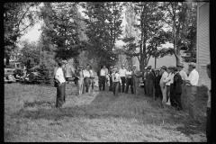 2314_Mens' horse-shoe throwing competition , the fair, Albany, Vermont.