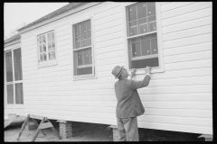 2405_ Carpenter fitting sash window, New Homestead, Briar Patch Project, Eatonton, Georgia