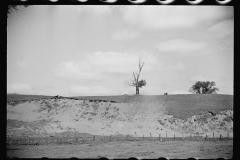 2556_ Erosion near Lowell, Vermont