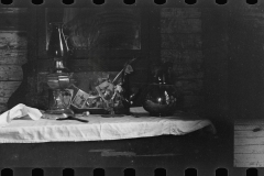 2605_ Interior of the home of Lily Rogers Fields and children. Hale County, Alabama