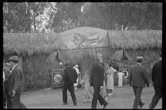 2835_Visitors at the State Fair, Rutland, Vermont