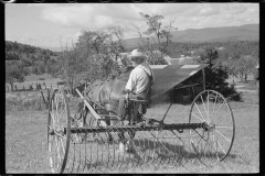 2872_  Hay rake, Eden Mills, Vermont