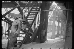 3094_Worker at the Blast Furnace