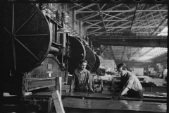 3106_Cutting sheet steel to size, Pittsburgh, Pennsylvania