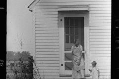 3295_Possibly wife and child of part time farmer , Wabash Farms, Indiana