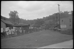 3528_Clothes line coal miner's home, Scotts Run, West Virginia