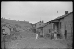 3561_Lowgrade company hosing , Chaplin, West Virginia