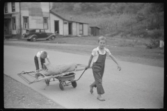 3771_Children with remains of a bed.  Scotts Run, West Virginia