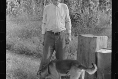 3854_Man living in shack by river, Charleston, West Virginia