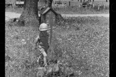 4008_Child with possibly goslings , Scioto Farms , Ohio