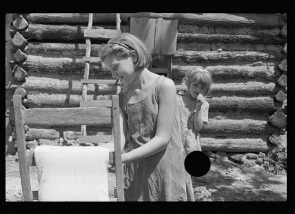 0002__Resettlement children,