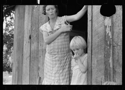 0009_Wife and child , sharecropper