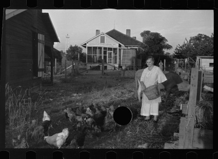 0047_Resettlement farmer's wife