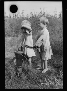 0080_Sharecropper'schildren