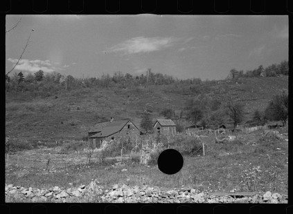 0132_Temporary home of squatter, Old Rag, Virginia