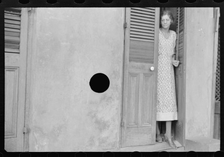 0257_Female resident Amite City, Louisiana