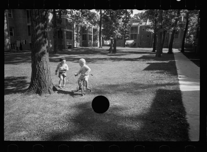 0315_ Children in garden , Washington D.C.