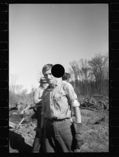 0356_Transient labourer clearing land, Prince George's County