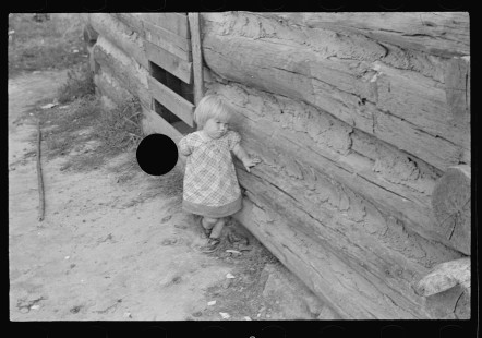 0424_ Child from family of ten , Brown County,