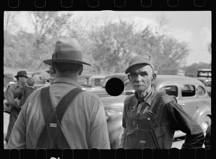 0467_Farmers waiting for an Auction , Oskaloosa , Kansas